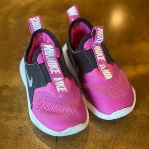 Nike FlexRunner shoes size 6